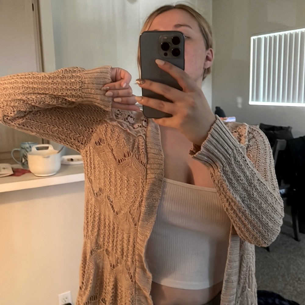 Beautiful tan knit blouse pull over -small/medium-perfect condition